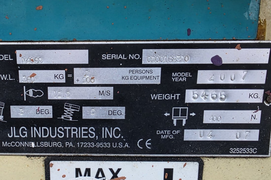 jlg-m4069-2004-nr-90382-15-1764940094MqbXV.jpg
