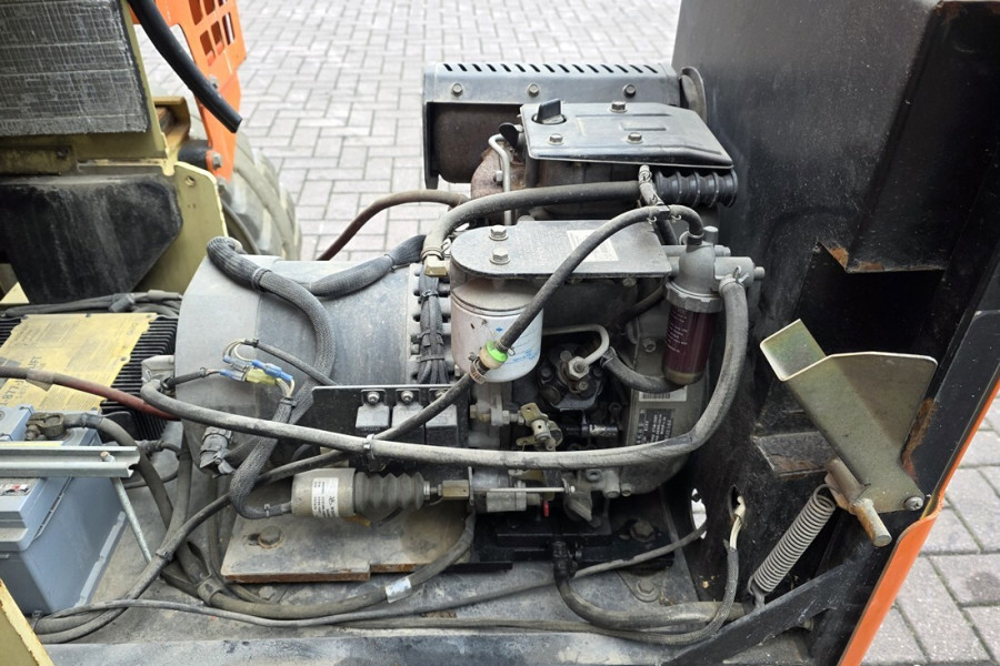 jlg-4069le-2011-90383-13-1766481611Q5BdX.jpg