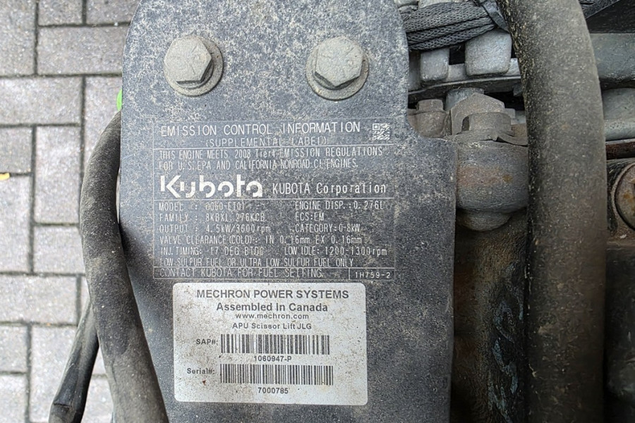 jlg-4069le-2011-90383-15-1766481611a02XS.jpg