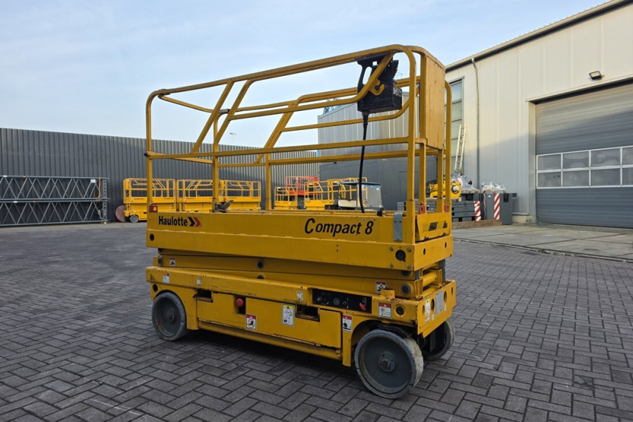 haulotte-compact-8-2011-nr-61874-2-1767686919trrxI.jpg
