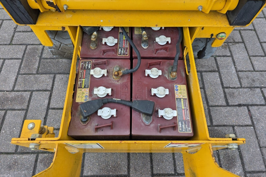 haulotte-compact-8-2011-nr-61874-10-1767686921wRDic.jpg