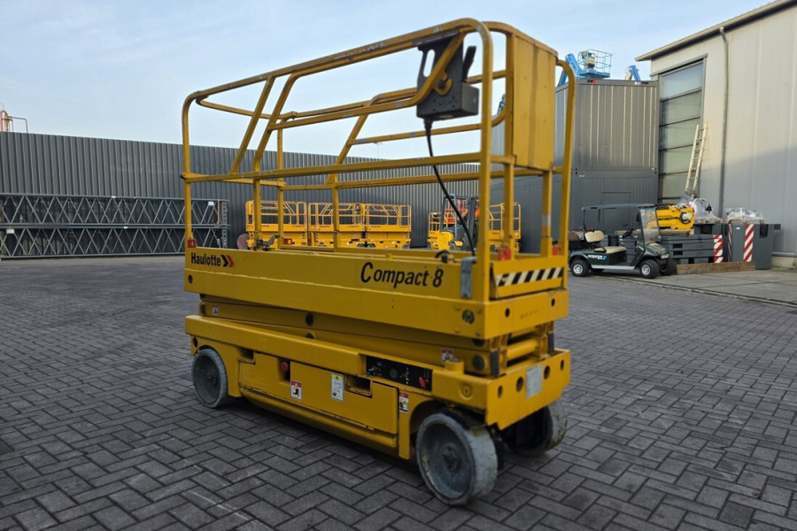 haulotte-compact-8-2011-nr-61870-2-1767692192kjm6z.jpg