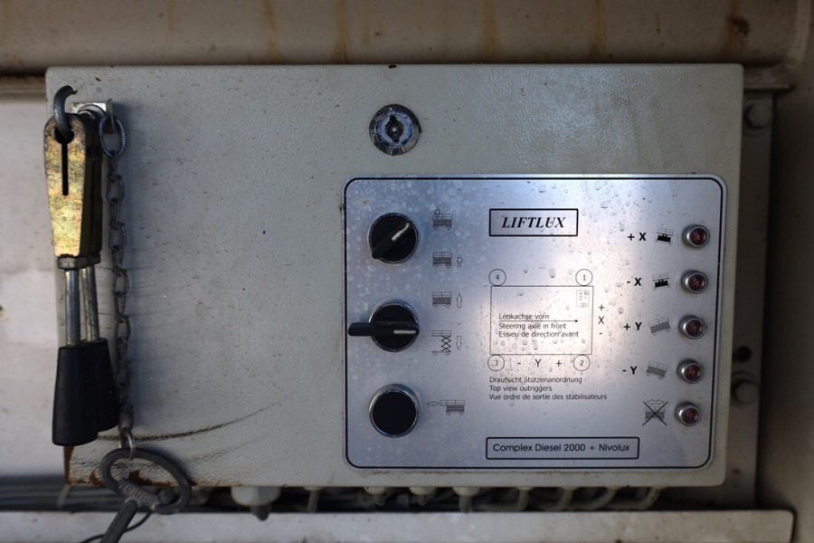 liftlux-sl210-25d4wds-2004-nr-500042-13-1767862476aBrc4.jpg
