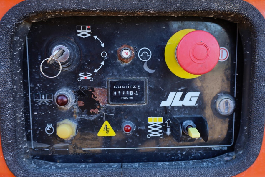 jlg-m4069-2012-nr-500015-10-1767884466oiCfh.jpg