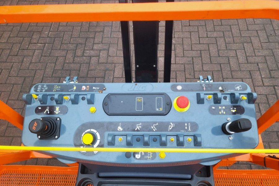 jlg-660sj-quad-tracks-2025-nr-64082-2-17684901368z942.jpg