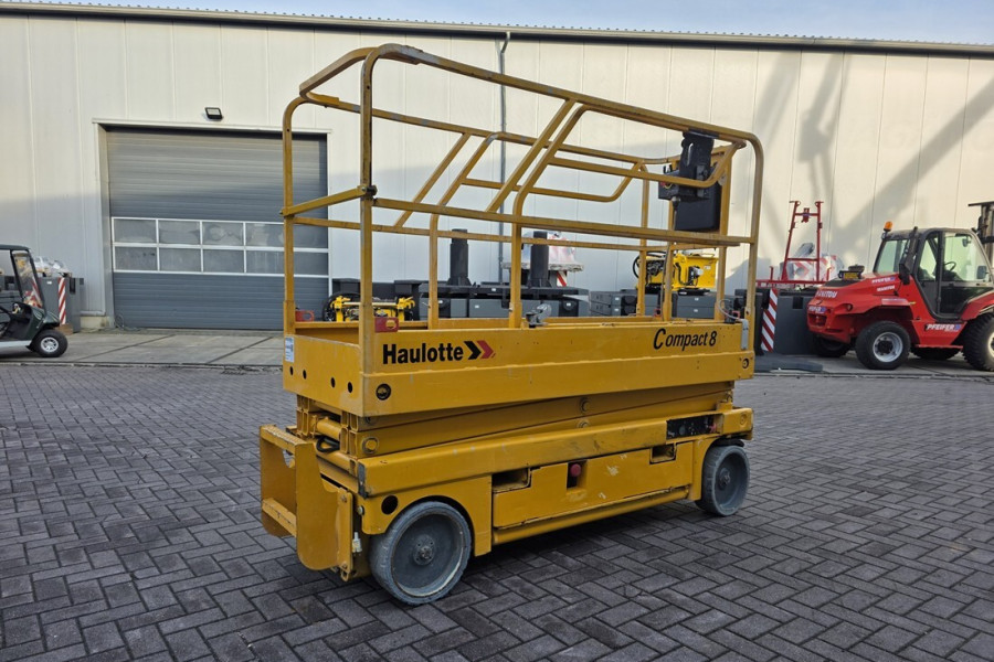 haulotte-compact-8-2011-nr-63450-3-1769419780ae58n.jpg
