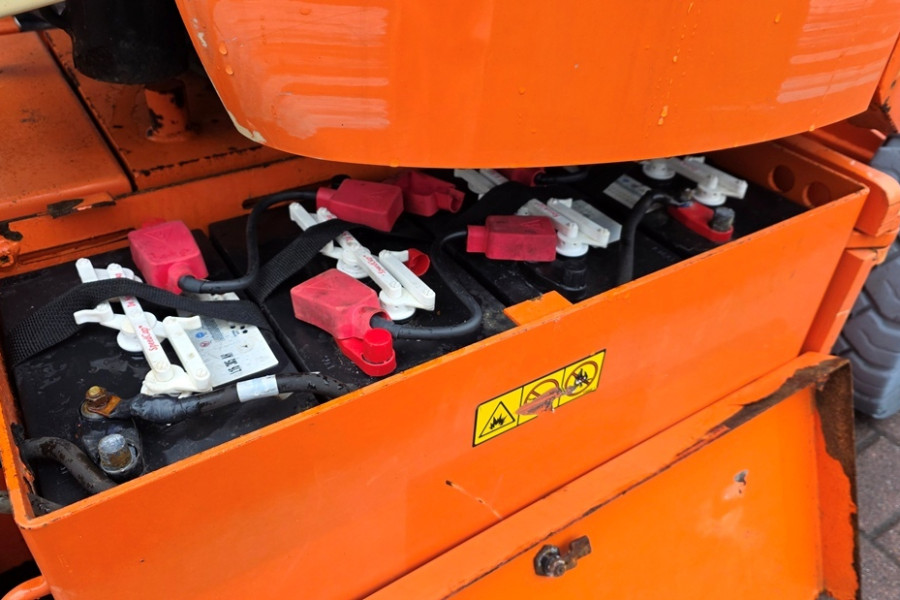 jlg-e300aj-2011-nr-30184-9-1769508244NiVAm.jpg