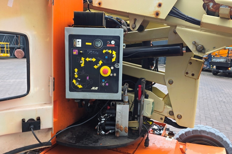 jlg-e300aj-2011-nr-30184-20-1769508246pxxMF.jpg