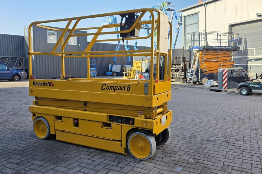 haulotte-compact-8-2011-nr-63453-2-1770632183lnTh4.jpg