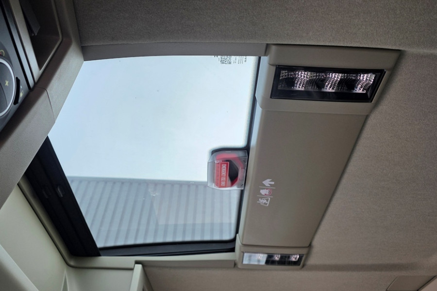 volvo-fh540-d13-8x2-iq1388-hipro-e9-2025-26-1770716957puxKC.jpg