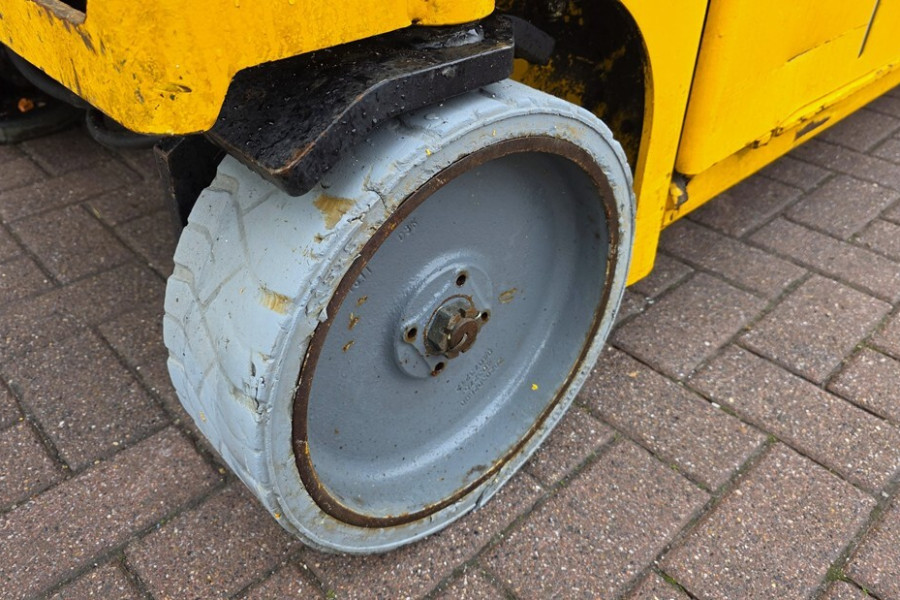 haulotte-compact-10-2007-nr-90424-9-1771932279r1Oua.jpg