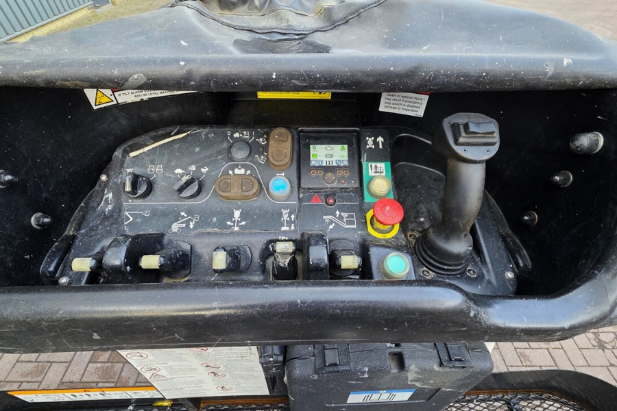 niftylift-hr28-hybrid-4x4-mk2-2023-nr-64143-15-1773648886Tc1ek.jpg