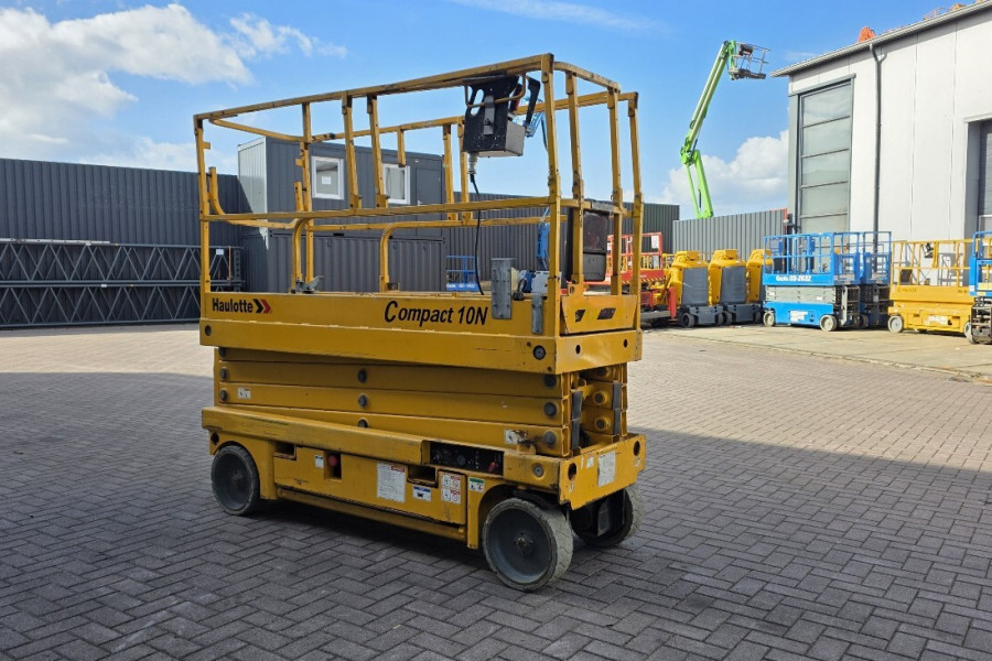 haulotte-compact-10n-2016-nr-90631-3-17740181638ESUU.jpg