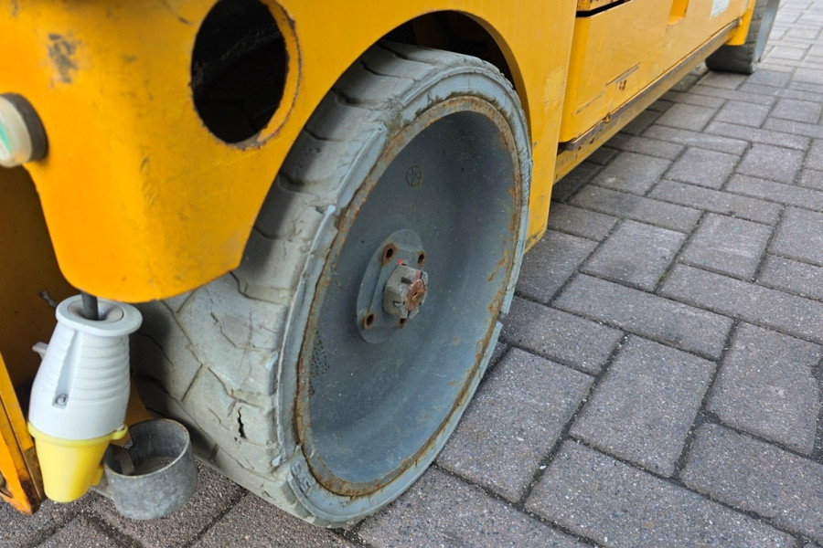 haulotte-compact-10n-2016-nr-90631-7-1774018163K9yOL.jpg