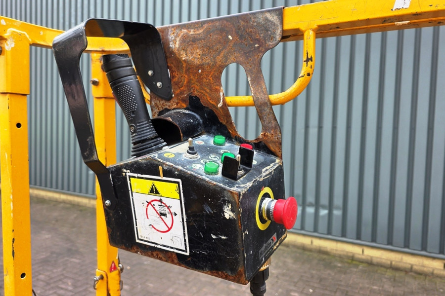 haulotte-compact-8-nr-90463-10-1774625580KbdZn.jpg