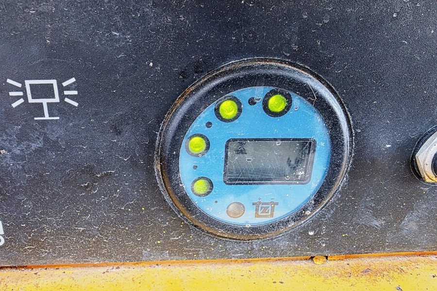 haulotte-compact-8-nr-90750-4-1775572125iQzh7.jpg