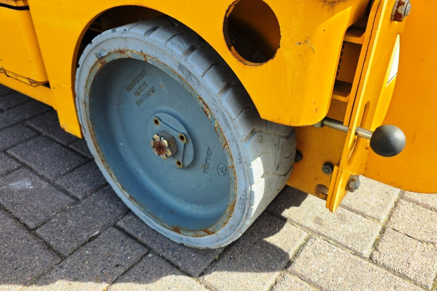 haulotte-compact-8-nr-90583-5-1775823566aP93s.jpg