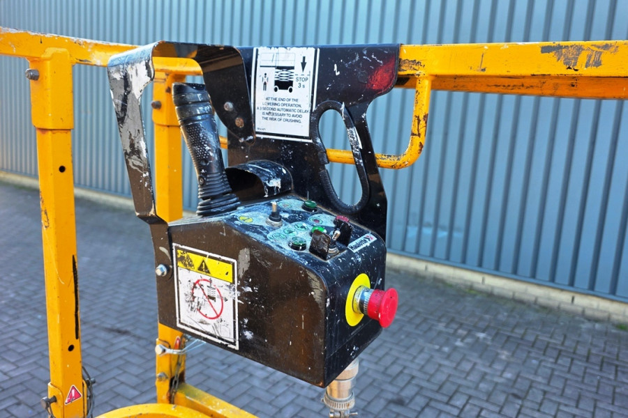 haulotte-compact-8-nr-90585-9-1775825572zTFYe.jpg