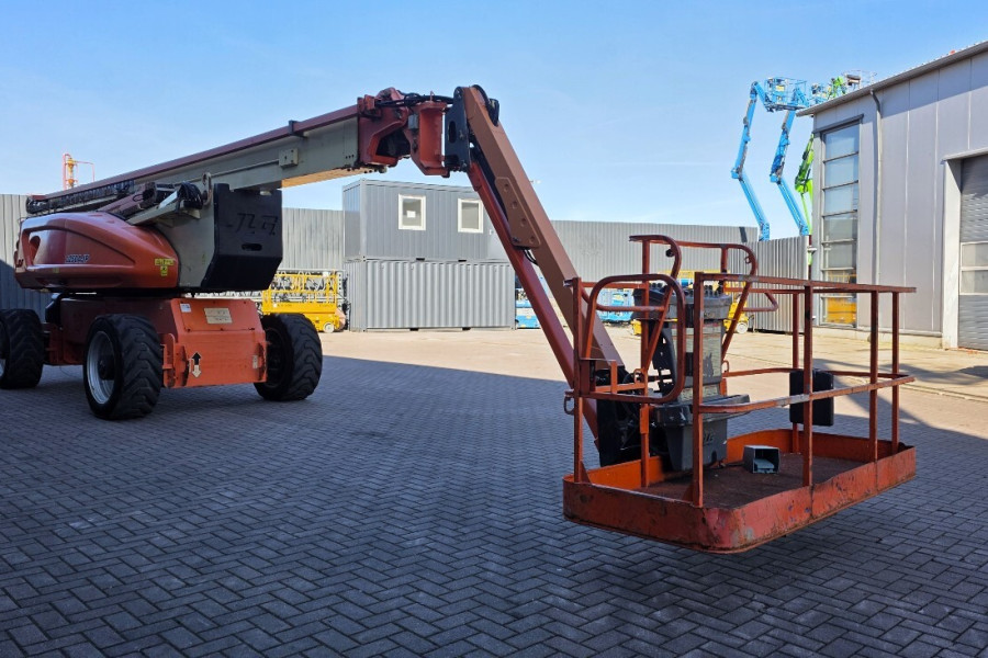 jlg-1250ajp-2013-nr-90437-2-1775826921MLvEg.jpg