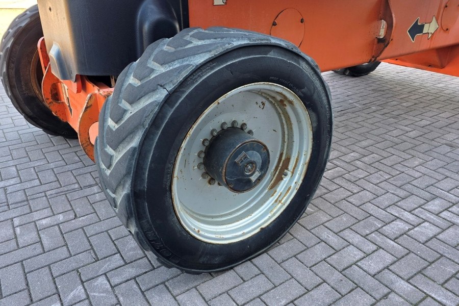 jlg-1250ajp-2013-nr-90437-6-1775826922fs3Lz.jpg