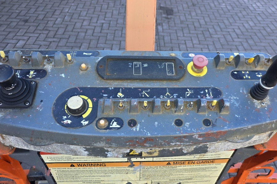 jlg-1250ajp-2013-nr-90437-12-1775826923L1loA.jpg