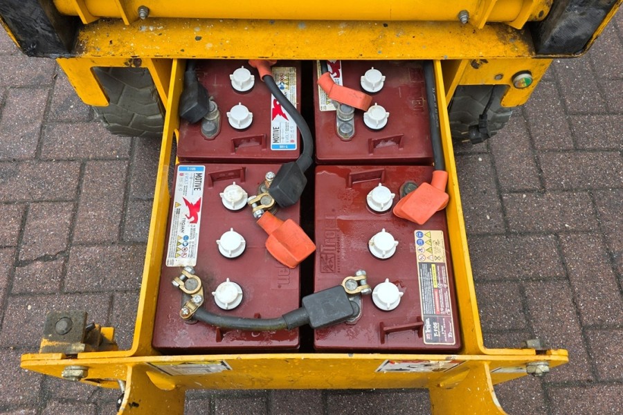 haulotte-compact-8-2011-nr-63233-9-1776165813ehKyh.jpg