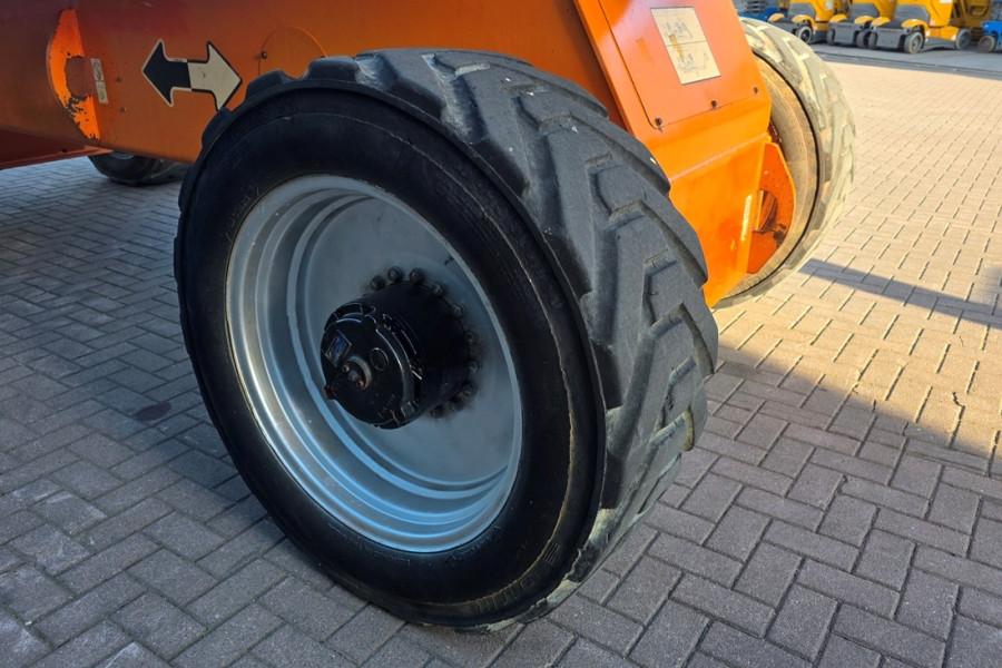 jlg-1250ajp-2008-nr-90439-7-17767559078su2g.jpg