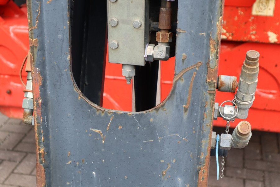 Manitou-MRT3050-2008-nr-90433-(5).jpg