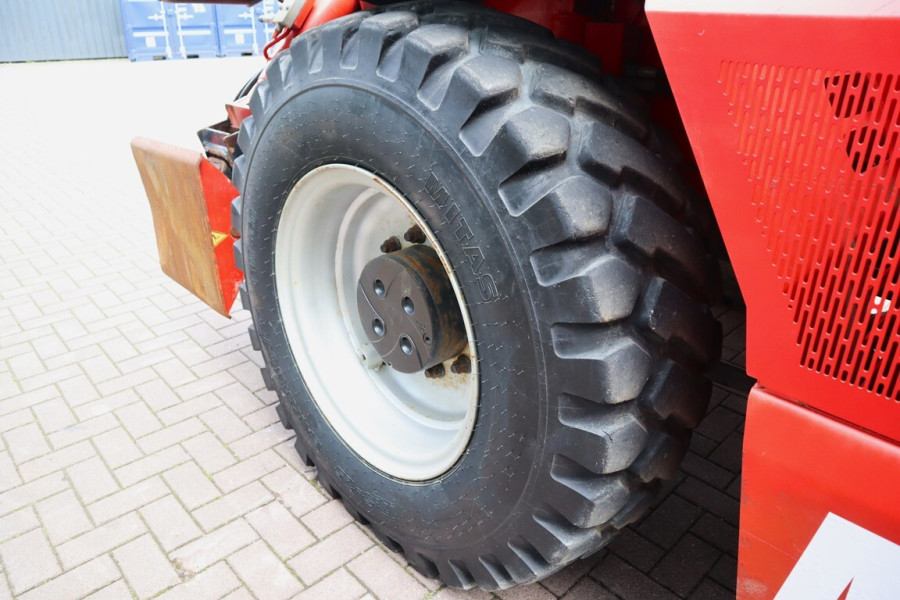 Manitou-MRT3050-2008-nr-90433-(8).jpg