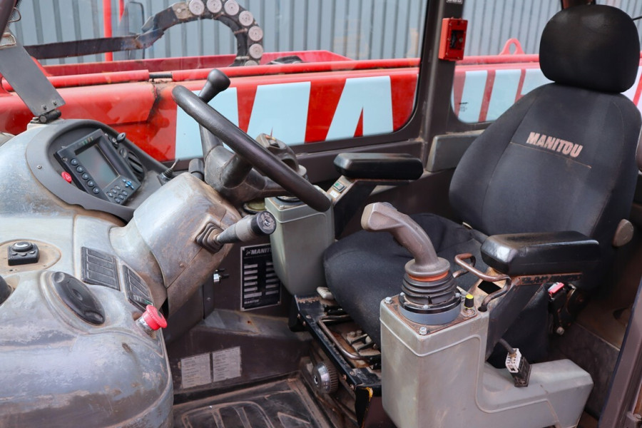 Manitou-MRT3050-2008-nr-90433-(14).jpg