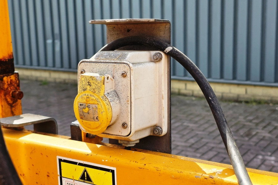 Haulotte-compact-10-nr90630-(5).jpg