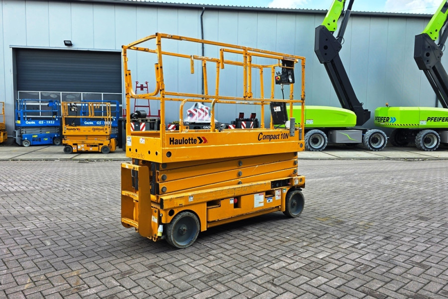 Haulotte-compact-10-nr90632-(3).jpg