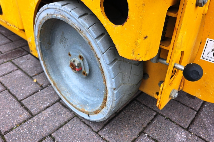 Haulotte-compact-10-nr90632-(9).jpg