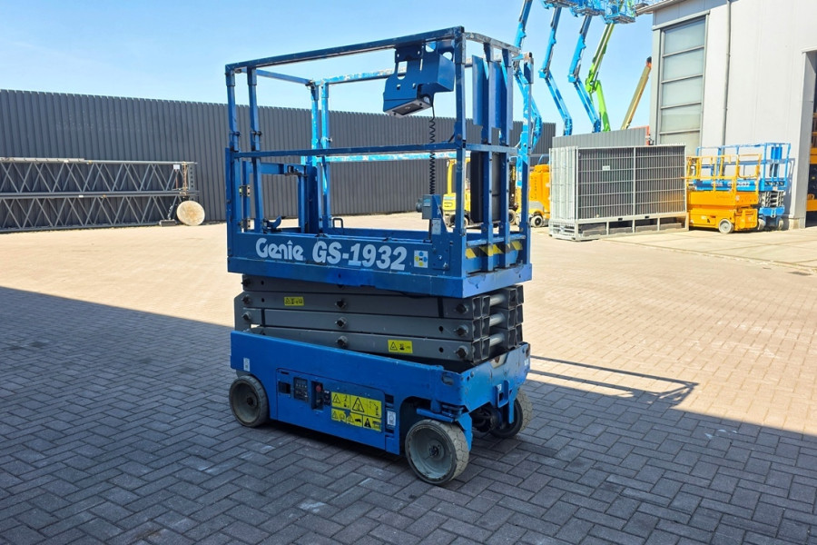 Genie-GS1932-nr-90611-(2).jpg