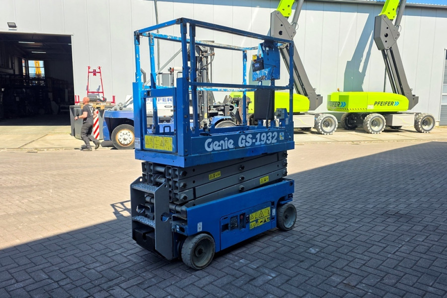 Genie-GS1932-nr-90611-(3).jpg