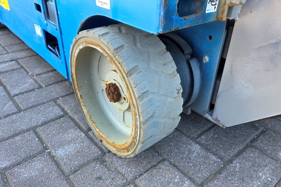 Genie-GS1932-nr-90611-(5).jpg