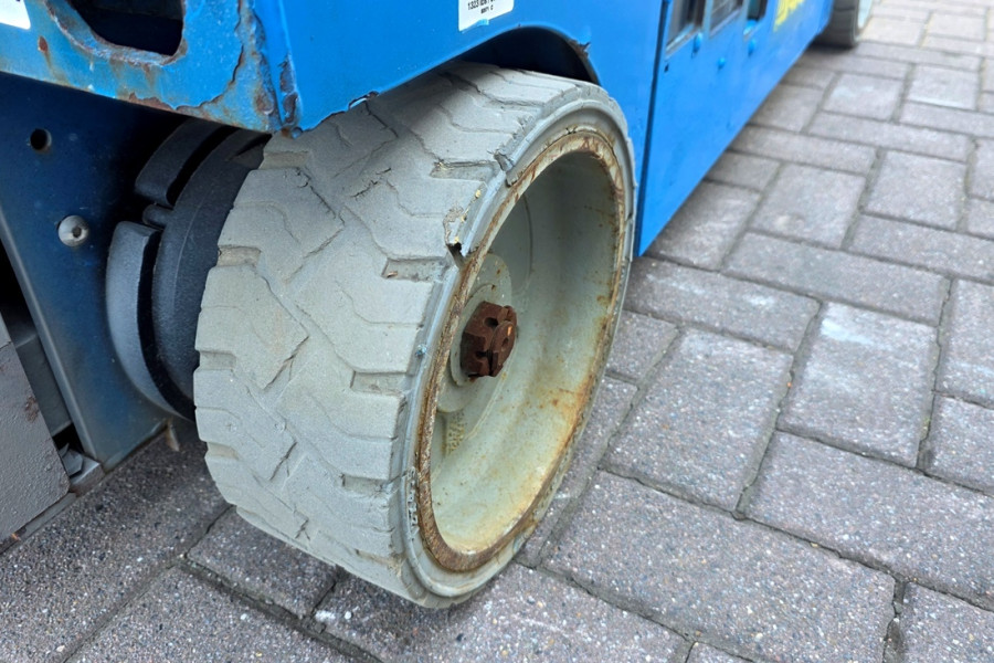 Genie-GS1932-nr-90611-(6).jpg