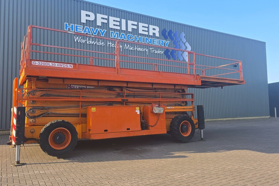 Holland-Lift---Megastar-G320DL30-4WDSN-2007-nr-90436-(14).jpg