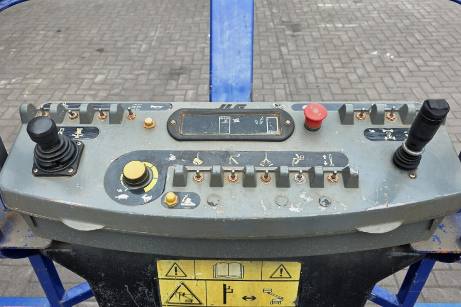 JLG-1250AJP-2009-nr-90431-(14).jpg