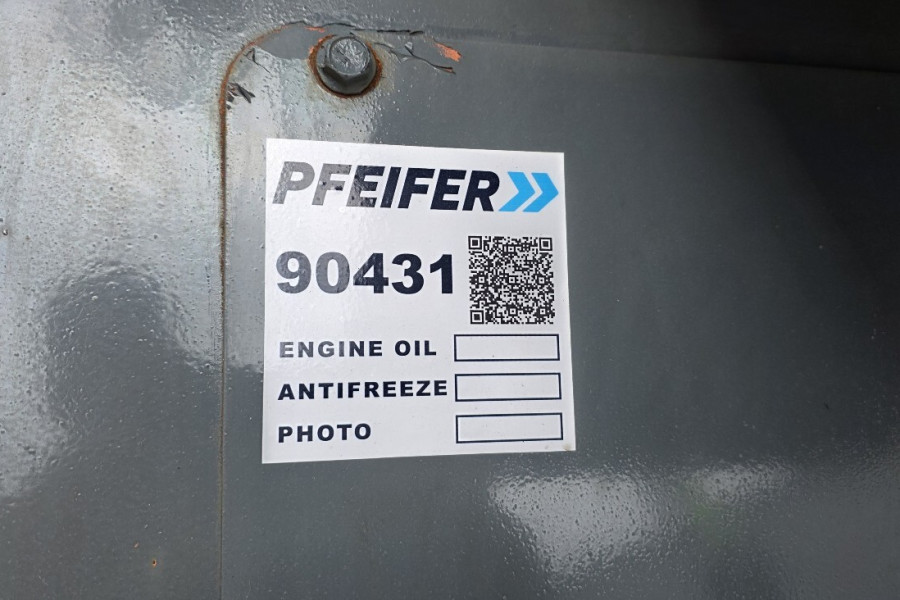 JLG-1250AJP-2009-nr-90431-(15).jpg