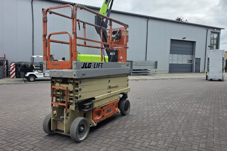 JLG-2630ES-2011-nr-90839-(4).jpg