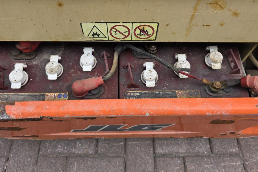 JLG-2630ES-2011-nr-90839-(12).jpg