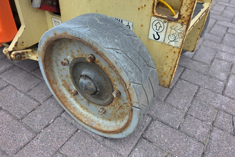 JLG-2630ES-2012-nr-90840-(5).jpg