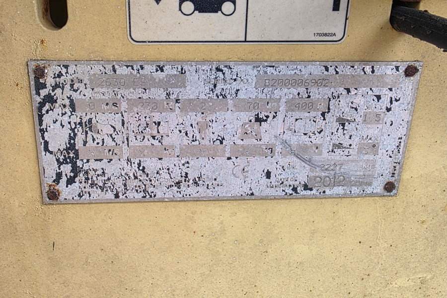 JLG-2630ES-2012-nr-90840-(13).jpg