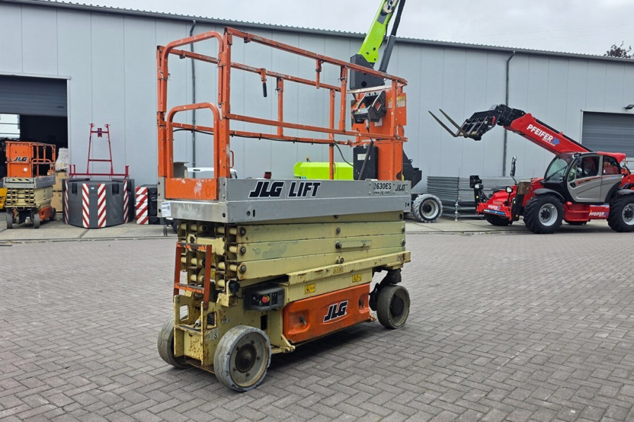 JLG-2630ES-2010-nr-90832-(3).jpg
