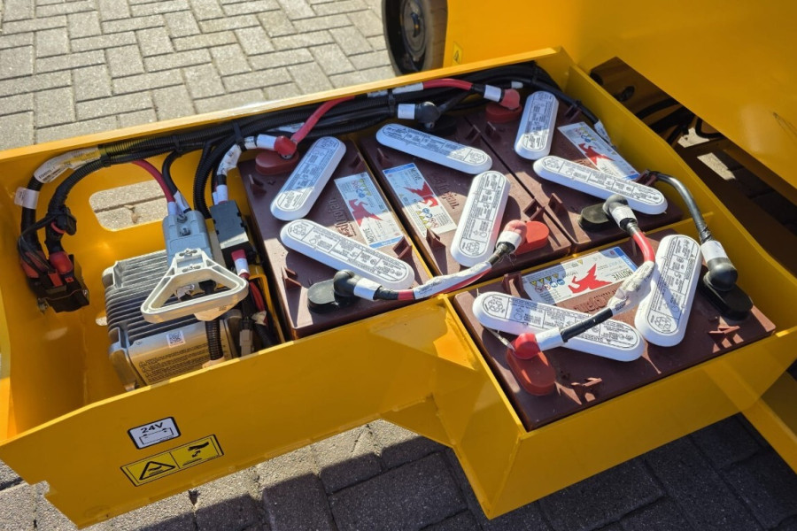 JCB-S4550E-2026-nr-64395--(14).jpg
