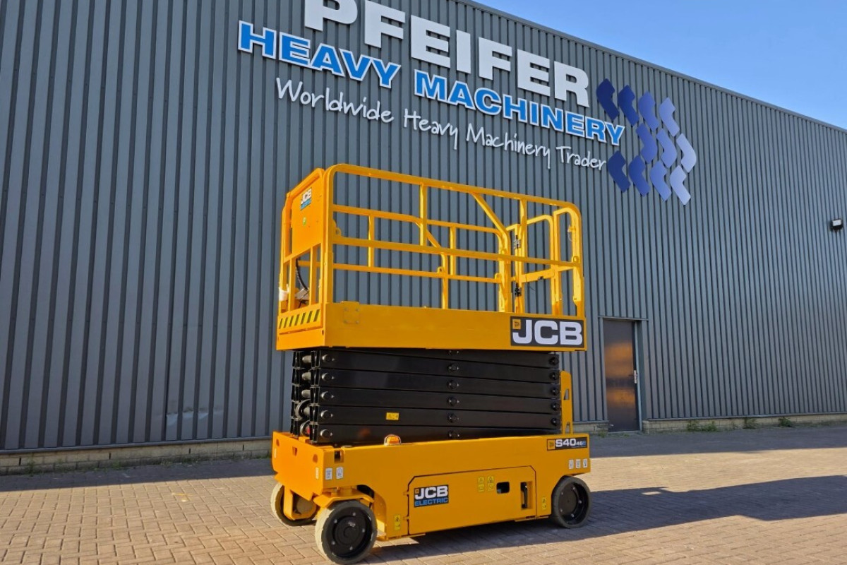 JCB-S4046E-2026-nr-64393-(1).jpg