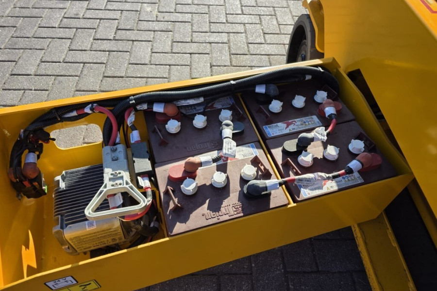 JCB-S3246E-2026-nr-64397-(10).jpg