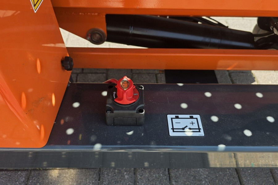 JLG-Power-Tower-2026-nr-90861-(6).jpg