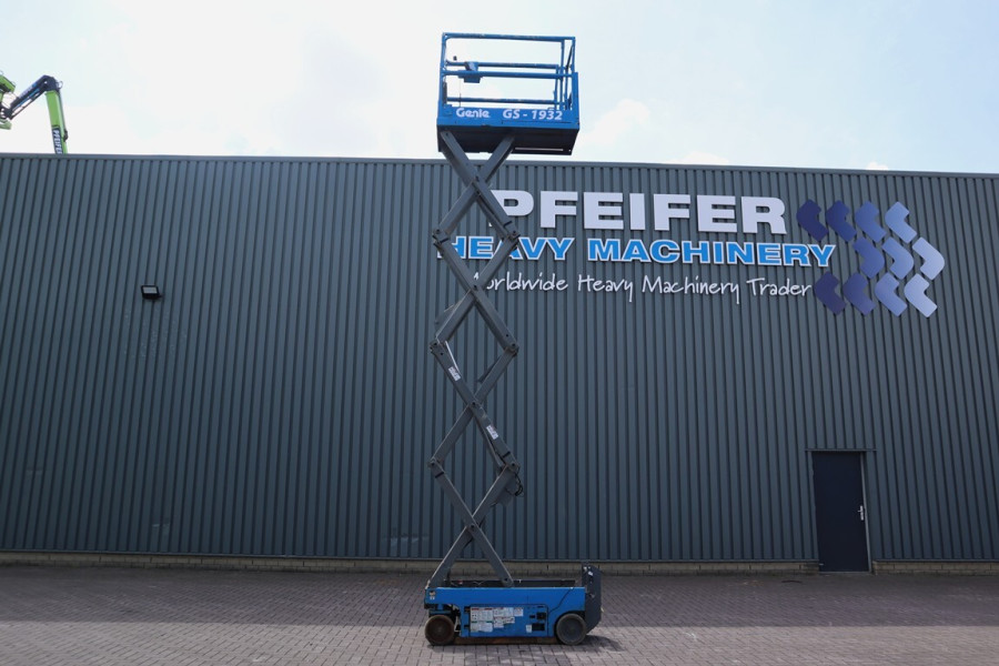 Genie-GS1932-2010-nr-90767-(15).jpg